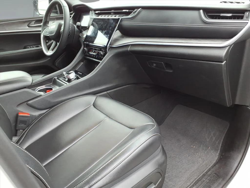 used 2024 Jeep Grand Cherokee L car, priced at $28,995