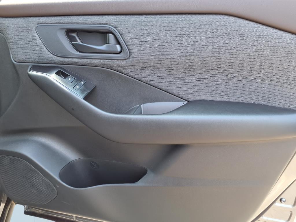 used 2023 Nissan Rogue car, priced at $17,995