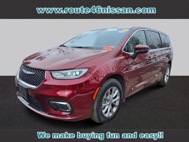 used 2023 Chrysler Pacifica car, priced at $27,995