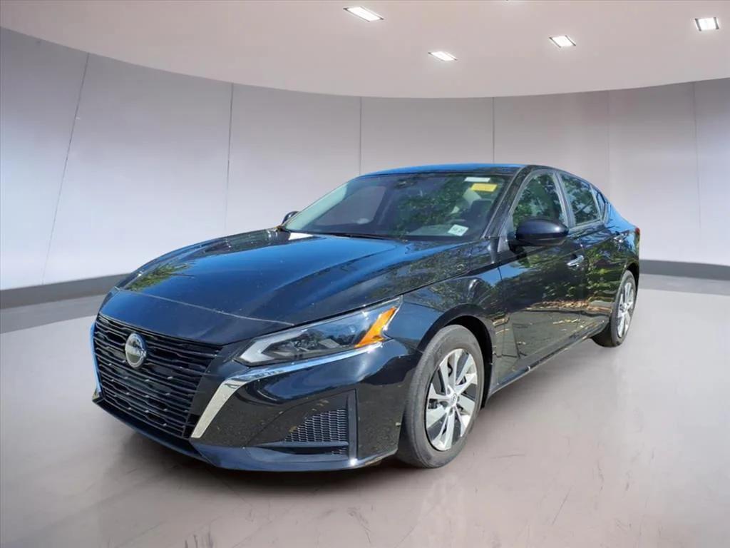 used 2023 Nissan Altima car, priced at $16,495