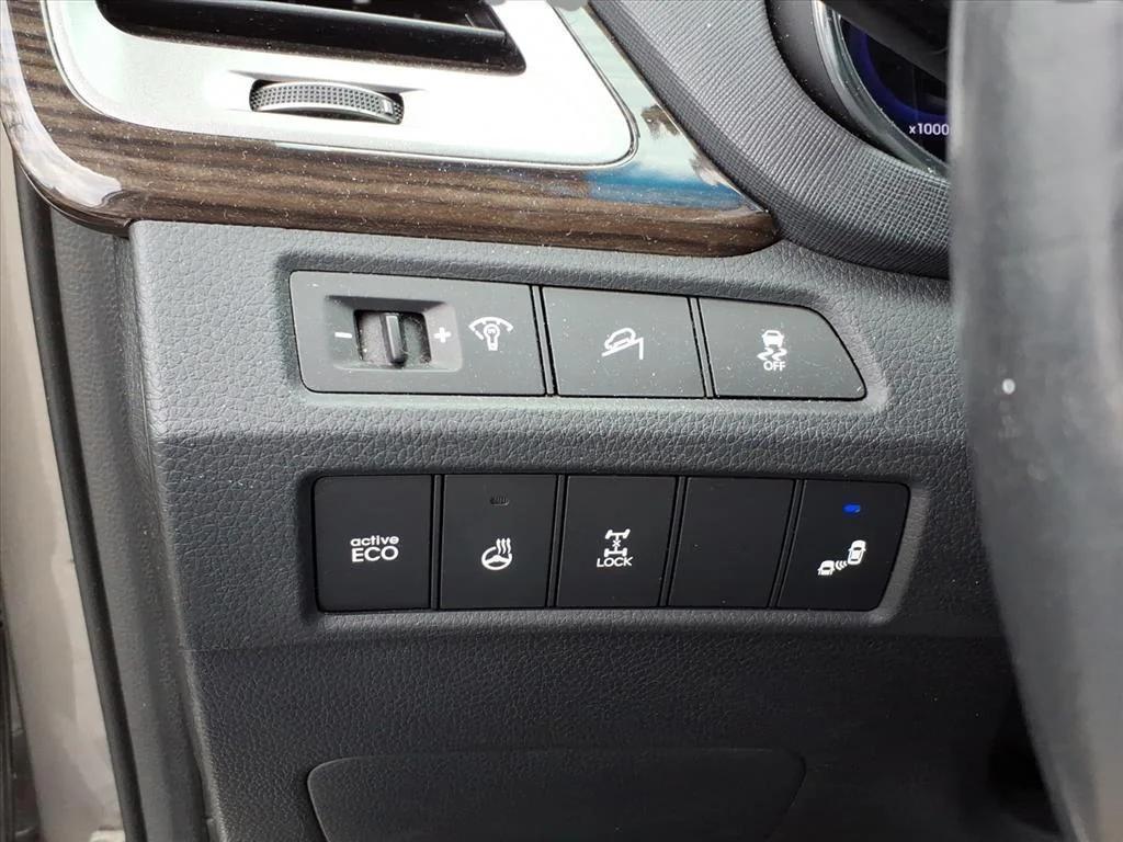 used 2015 Hyundai Santa Fe Sport car, priced at $11,995