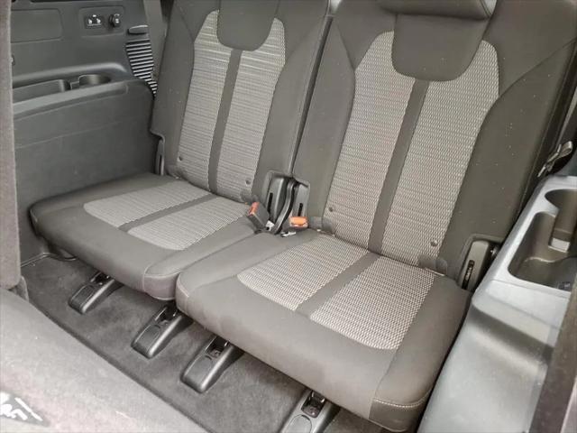 used 2023 Kia Sorento car, priced at $20,995