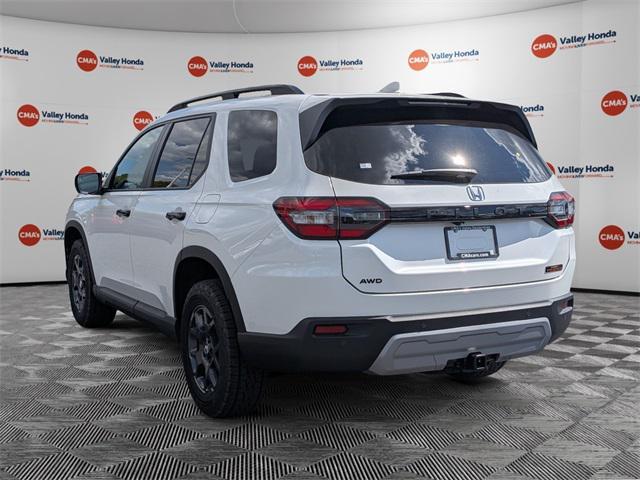 new 2025 Honda Pilot car, priced at $51,830