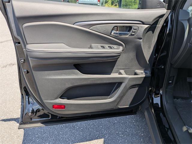 new 2025 Honda Ridgeline car, priced at $44,430