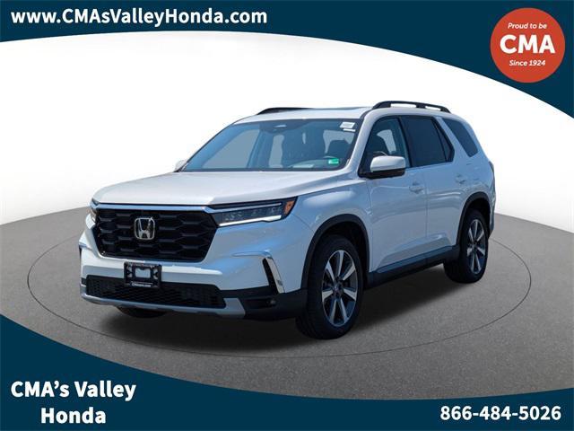 new 2025 Honda Pilot car, priced at $54,985