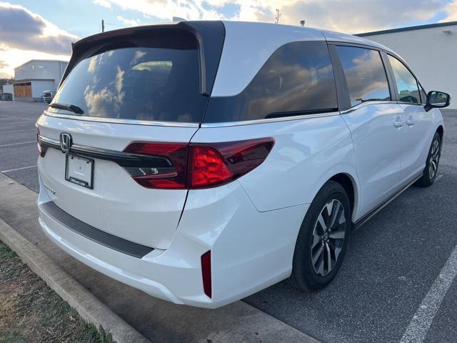 used 2025 Honda Odyssey car, priced at $41,998