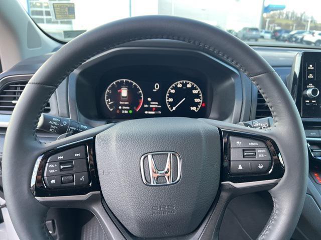 used 2025 Honda Odyssey car, priced at $41,998
