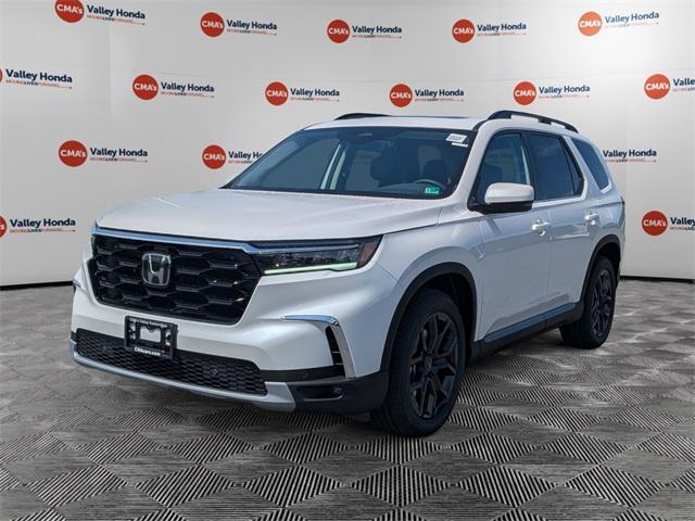 new 2025 Honda Pilot car, priced at $53,450