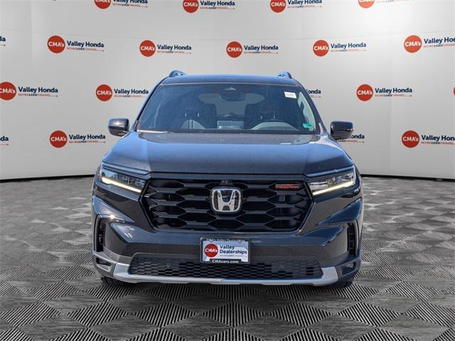 new 2025 Honda Pilot car, priced at $51,375