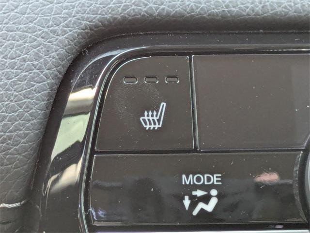 used 2025 Honda Pilot car, priced at $46,998