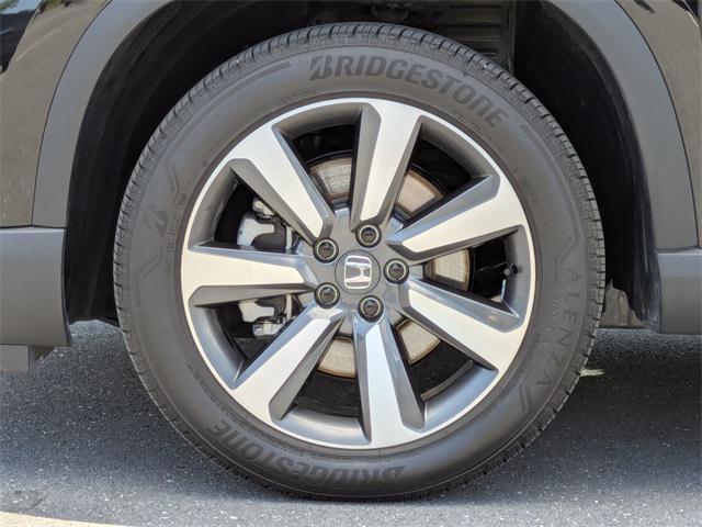used 2025 Honda Pilot car, priced at $46,998