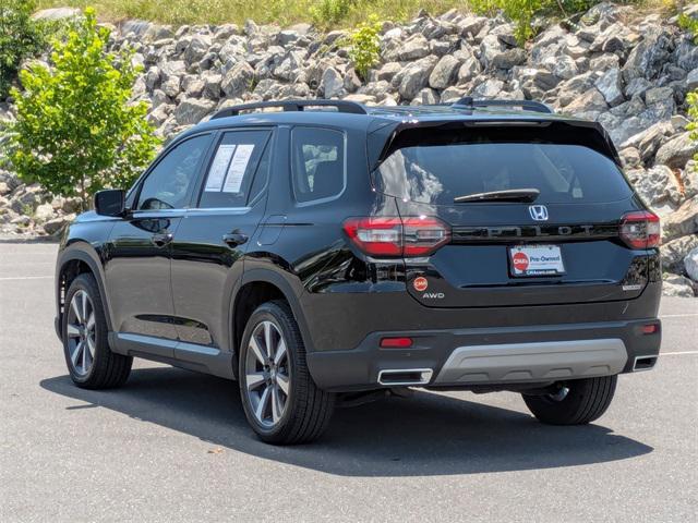 used 2025 Honda Pilot car, priced at $46,998