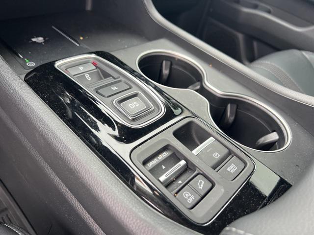 used 2025 Honda Pilot car, priced at $46,998