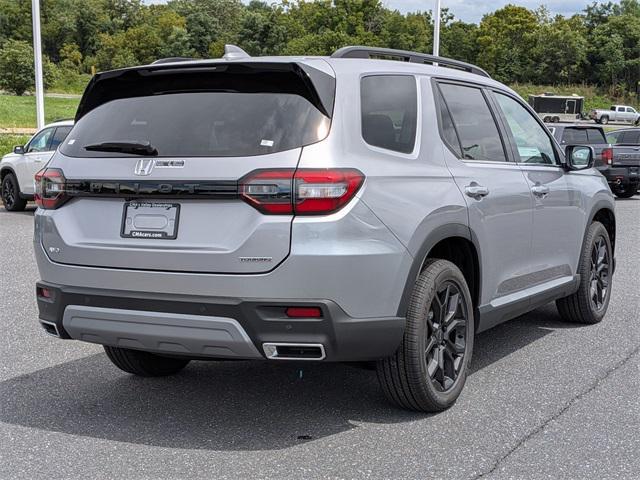 new 2025 Honda Pilot car, priced at $52,995