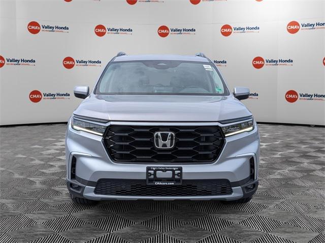 new 2025 Honda Pilot car, priced at $52,995