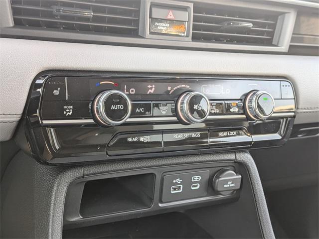new 2025 Honda Pilot car, priced at $52,995