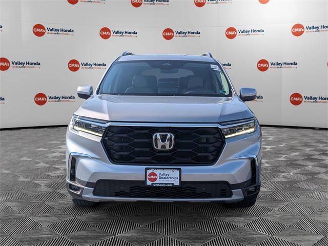 new 2025 Honda Pilot car, priced at $52,995