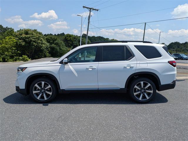 new 2025 Honda Pilot car, priced at $54,985