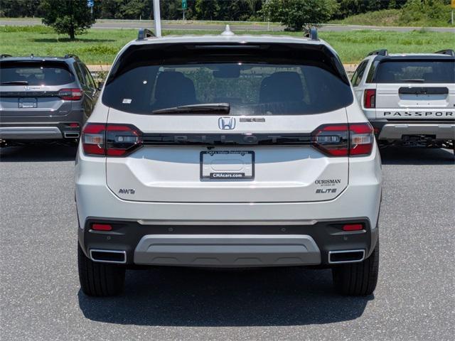 new 2025 Honda Pilot car, priced at $54,985