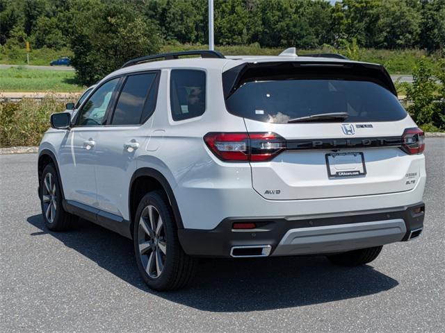 new 2025 Honda Pilot car, priced at $54,985