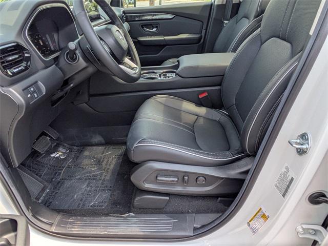 new 2025 Honda Pilot car, priced at $54,985