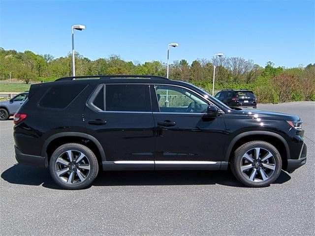 new 2025 Honda Pilot car, priced at $54,530