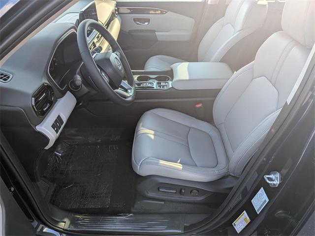 new 2025 Honda Pilot car, priced at $47,095