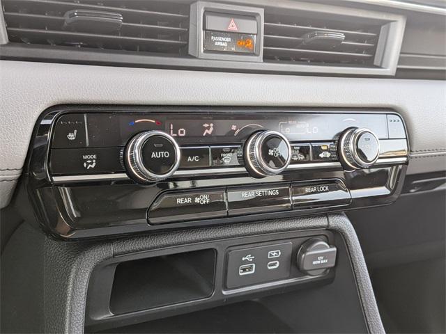 new 2025 Honda Pilot car, priced at $47,095