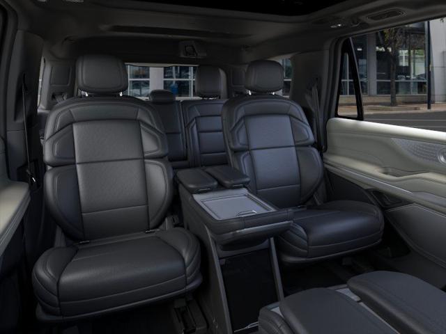 new 2025 Lincoln Navigator car, priced at $98,551