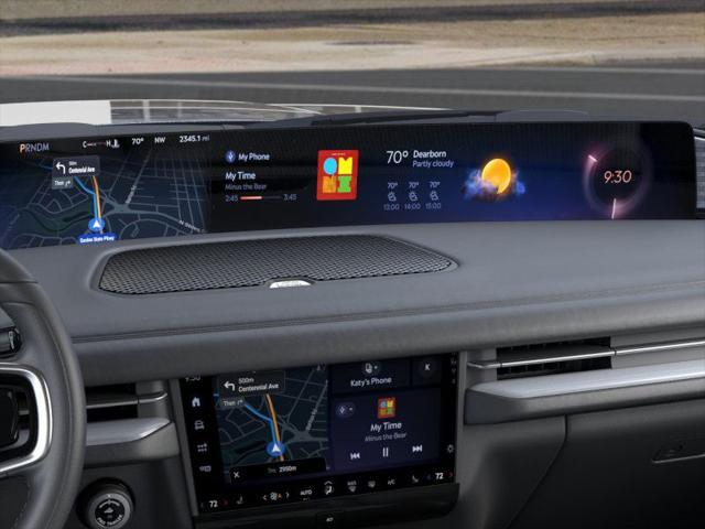 new 2025 Lincoln Navigator car, priced at $95,942