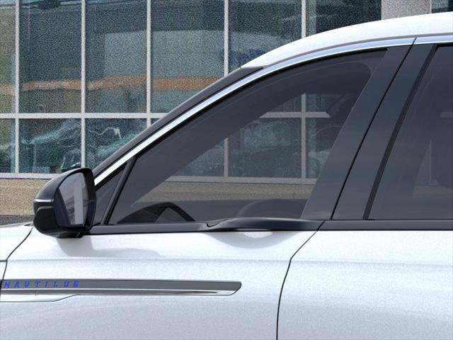 new 2025 Lincoln Nautilus car, priced at $53,359