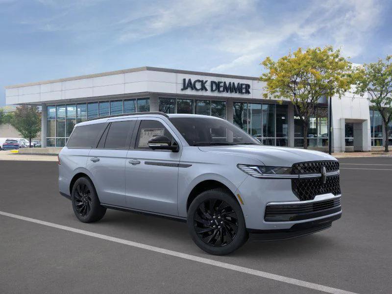 new 2025 Lincoln Navigator car, priced at $96,933