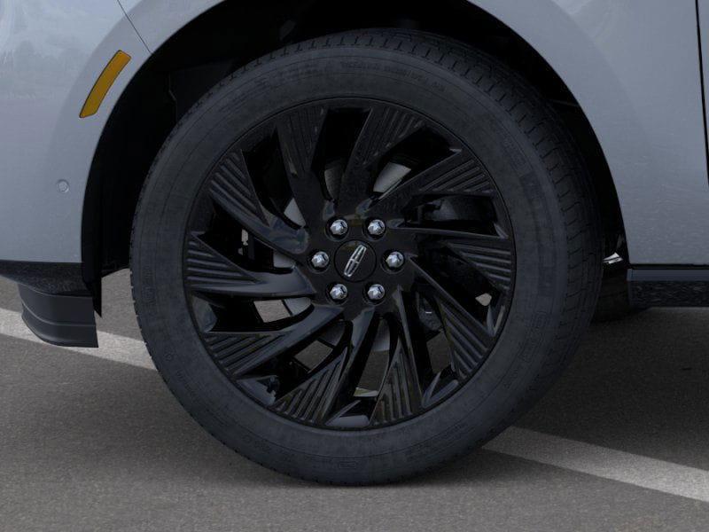 new 2025 Lincoln Navigator car, priced at $96,933