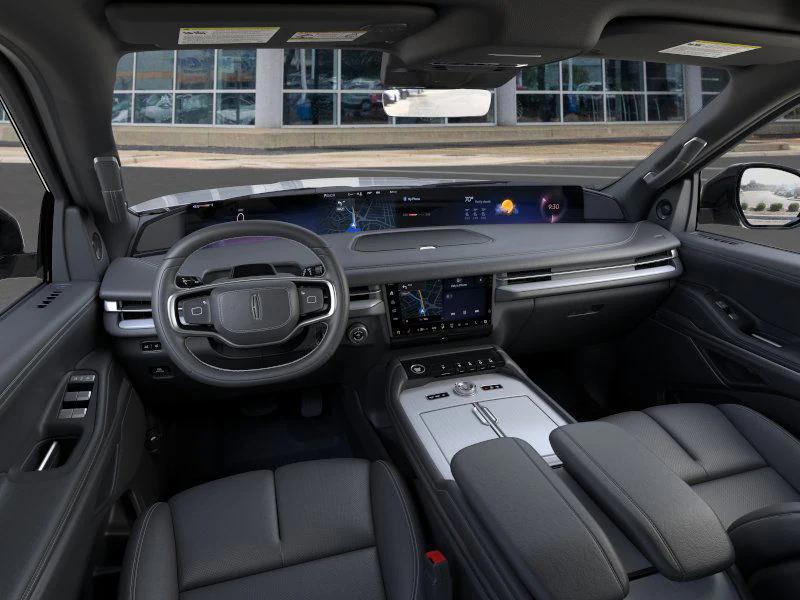new 2025 Lincoln Navigator car, priced at $96,933