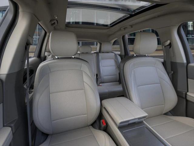 new 2025 Lincoln Nautilus car, priced at $56,495