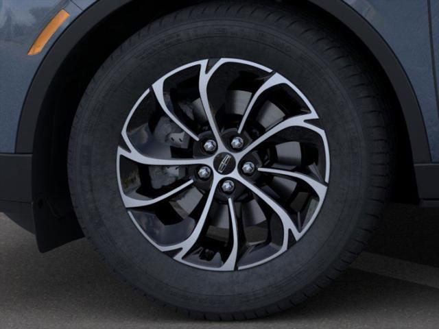 new 2025 Lincoln Nautilus car, priced at $50,686