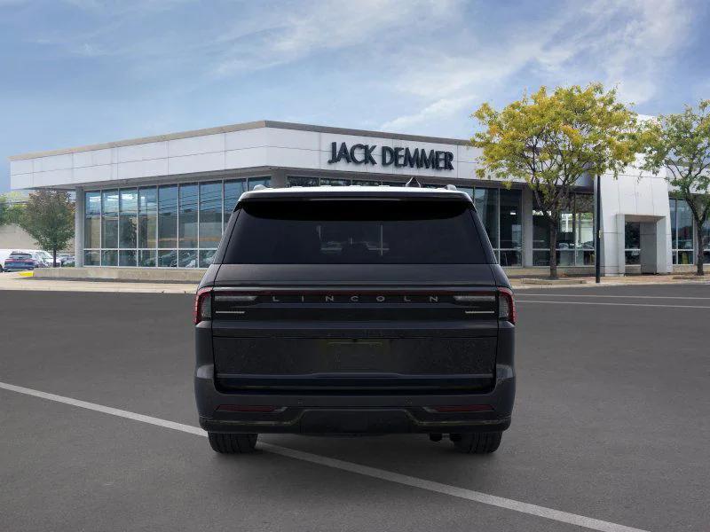 new 2025 Lincoln Navigator car, priced at $101,677