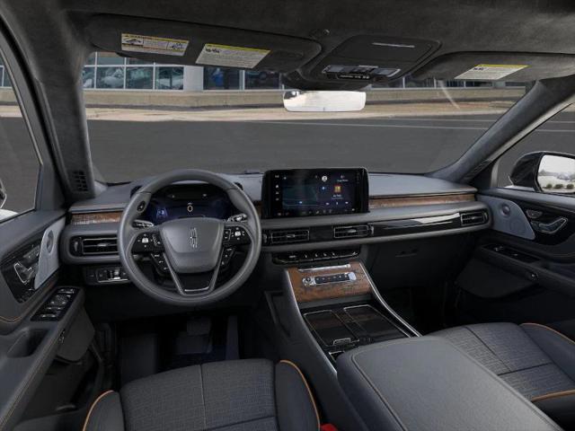 used 2025 Lincoln Aviator car, priced at $81,977
