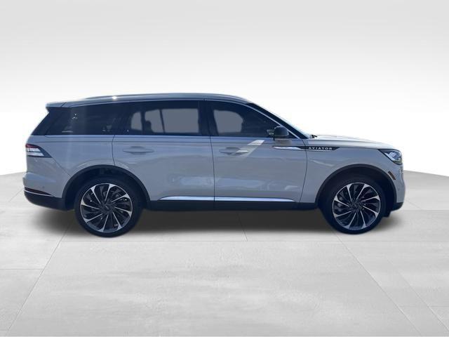 used 2023 Lincoln Aviator car, priced at $46,975