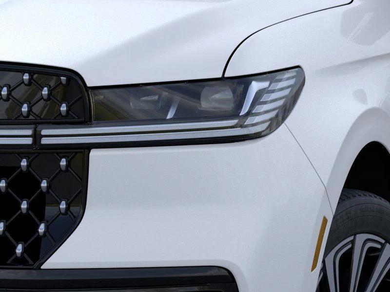 new 2025 Lincoln Navigator car, priced at $111,809