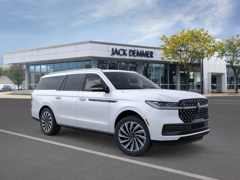 new 2025 Lincoln Navigator car, priced at $111,809