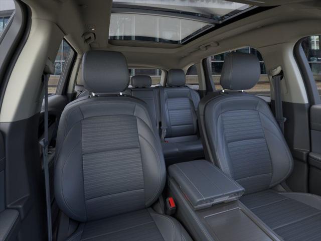 new 2025 Lincoln Nautilus car, priced at $58,204