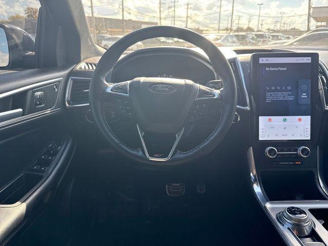 used 2023 Ford Edge car, priced at $29,999