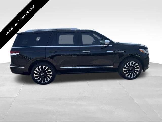 used 2022 Lincoln Navigator car, priced at $68,401