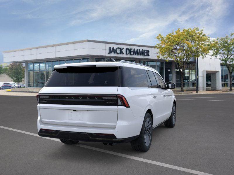 new 2025 Lincoln Navigator car, priced at $95,615