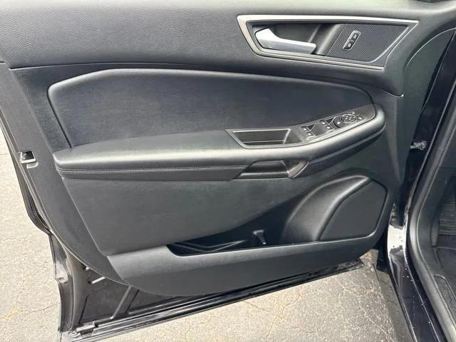 used 2022 Ford Edge car, priced at $24,999