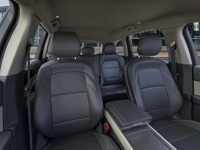 new 2025 Lincoln Nautilus car, priced at $51,429