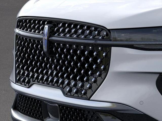new 2025 Lincoln Nautilus car, priced at $52,476