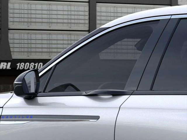 new 2025 Lincoln Nautilus car, priced at $52,476