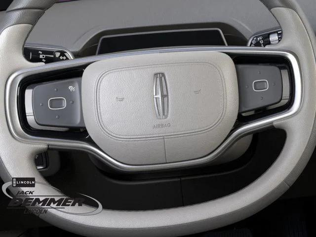 used 2025 Lincoln Nautilus car, priced at $56,498